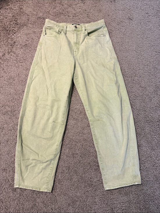 GAP Denim - GAP Light Sage Green Barrel Jeans 6/28 Long